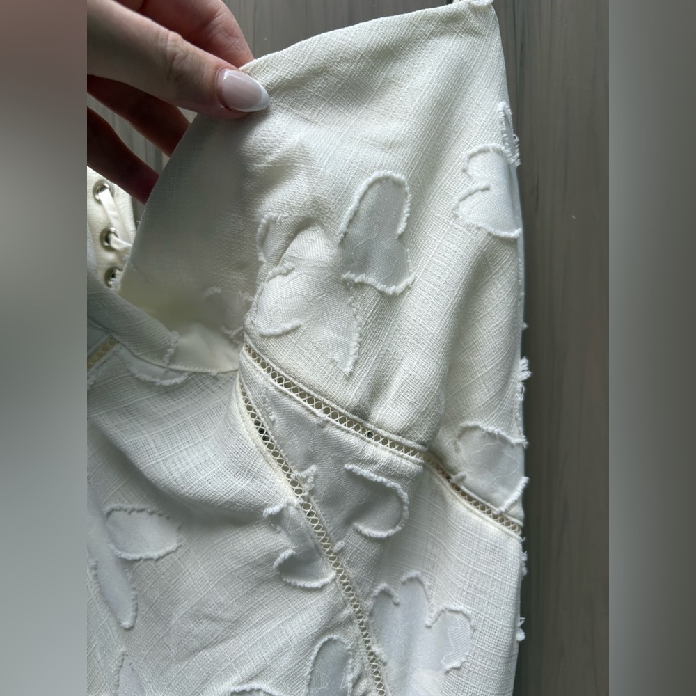 ❌SOLD❌HOUSE OF CB Seren Floral Lace Back Maxi Dress in Vintage Cream New - Picture 10 of 16